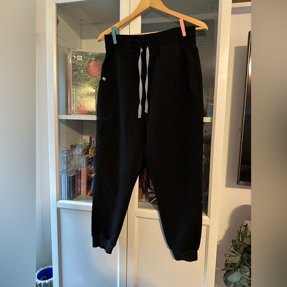 Fig Zamora high waisted jogger scrub pants with gathered elastic waistband